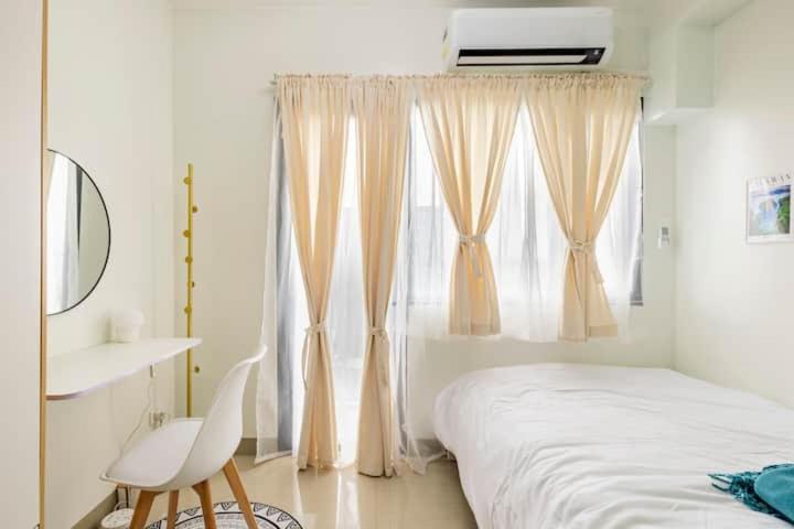 Shore 2 Residences 1Br Deluxe Room In Moa Complex Manila Exterior photo