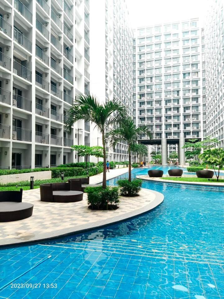 Shore 2 Residences 1Br Deluxe Room In Moa Complex Manila Exterior photo